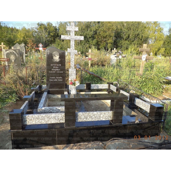 ограды для могил из камня